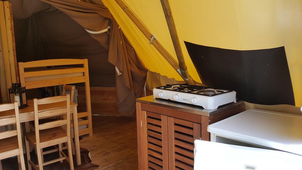 Camping Le Canada-Insolite Chiny Eksteriør bilde